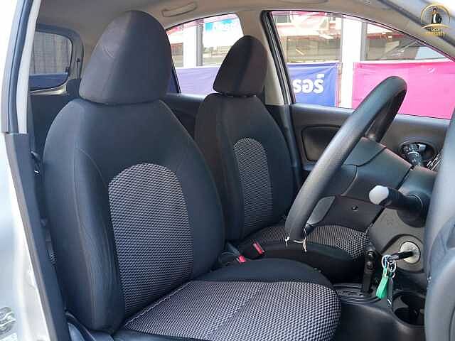 Nissan March 1.2 E 8กภ 6768