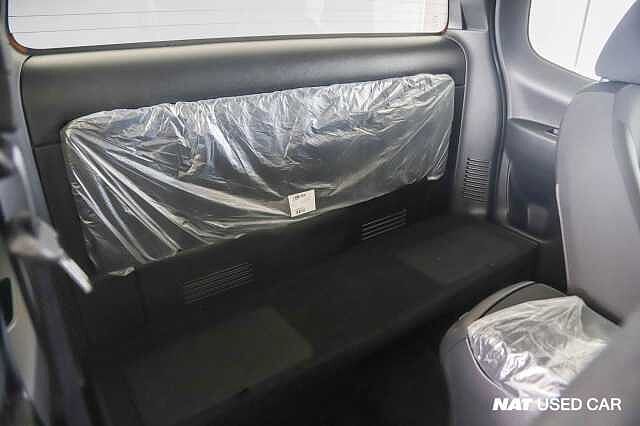 Nissan Navara KC Calibre E MT