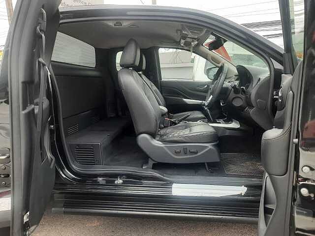 Nissan Navara KC Calibre V 6MT