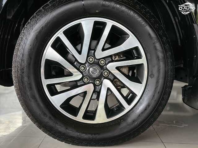 Nissan Navara DCab 2.5E